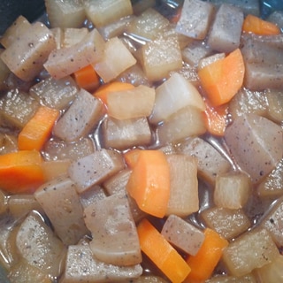 お弁当にも！黒こんにゃく・大根・にんじんの煮物☆